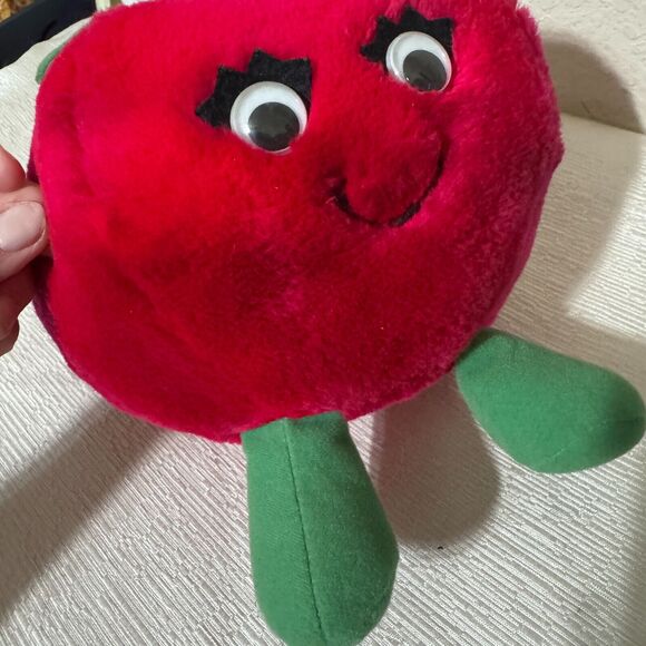 Vintage 1982 DEL MONTE Reddie Tomato Country Yumkin 8" Plush Stuffed Animal - Picture 3 of 5